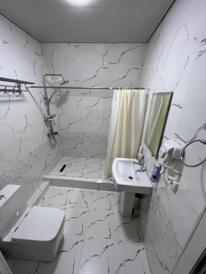 Diplomat Premium Hotel Szamarkand Kültér fotó