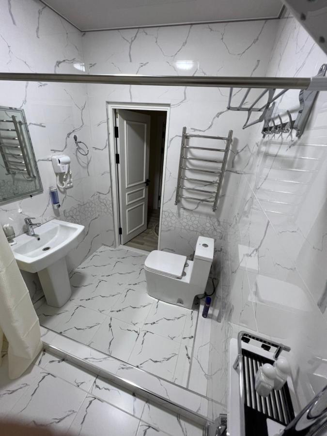 Diplomat Premium Hotel Szamarkand Kültér fotó