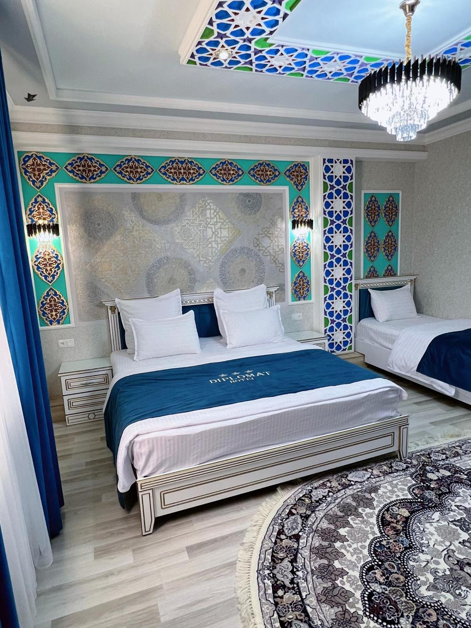 Diplomat Premium Hotel Szamarkand Kültér fotó
