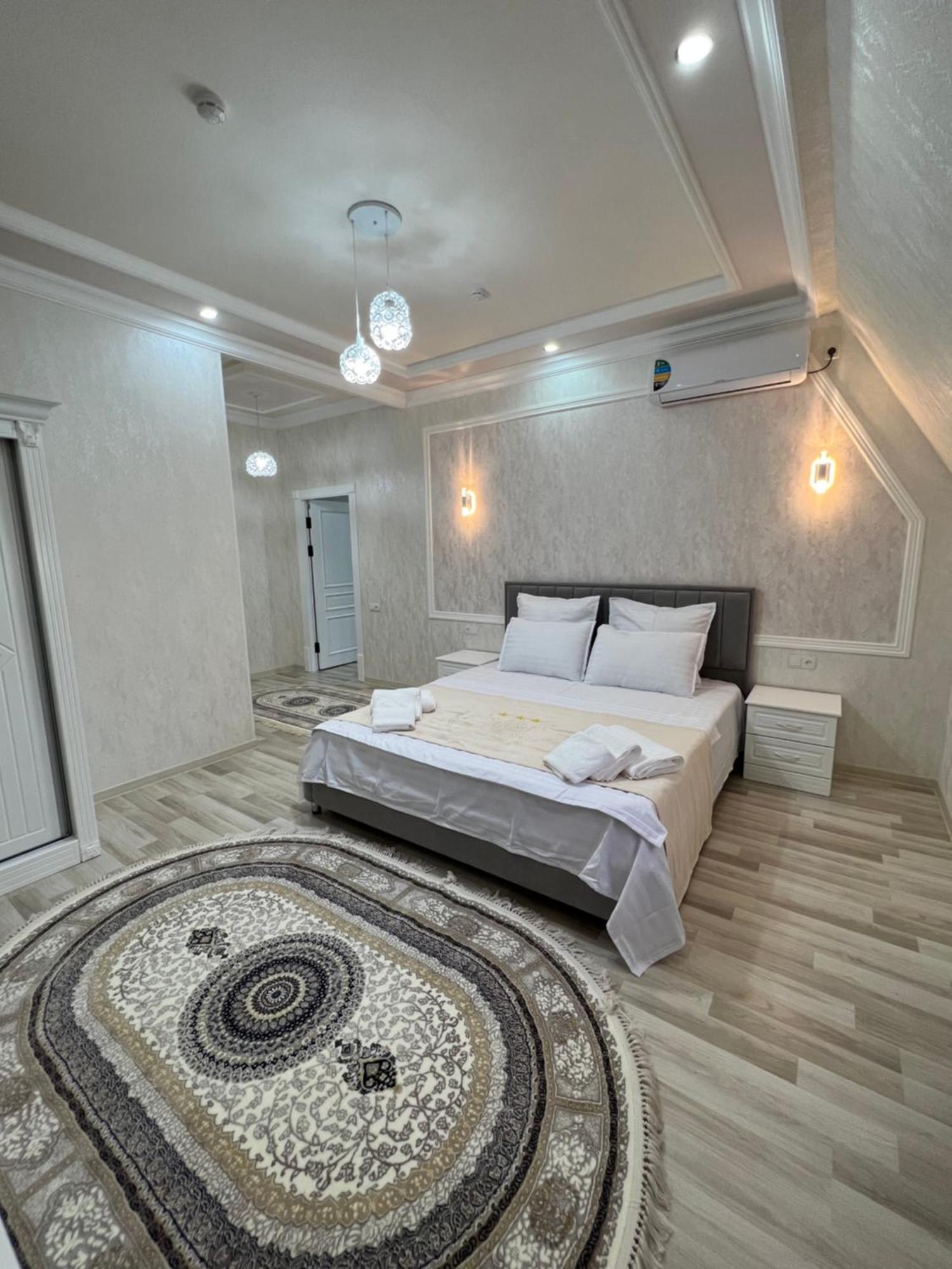 Diplomat Premium Hotel Szamarkand Kültér fotó