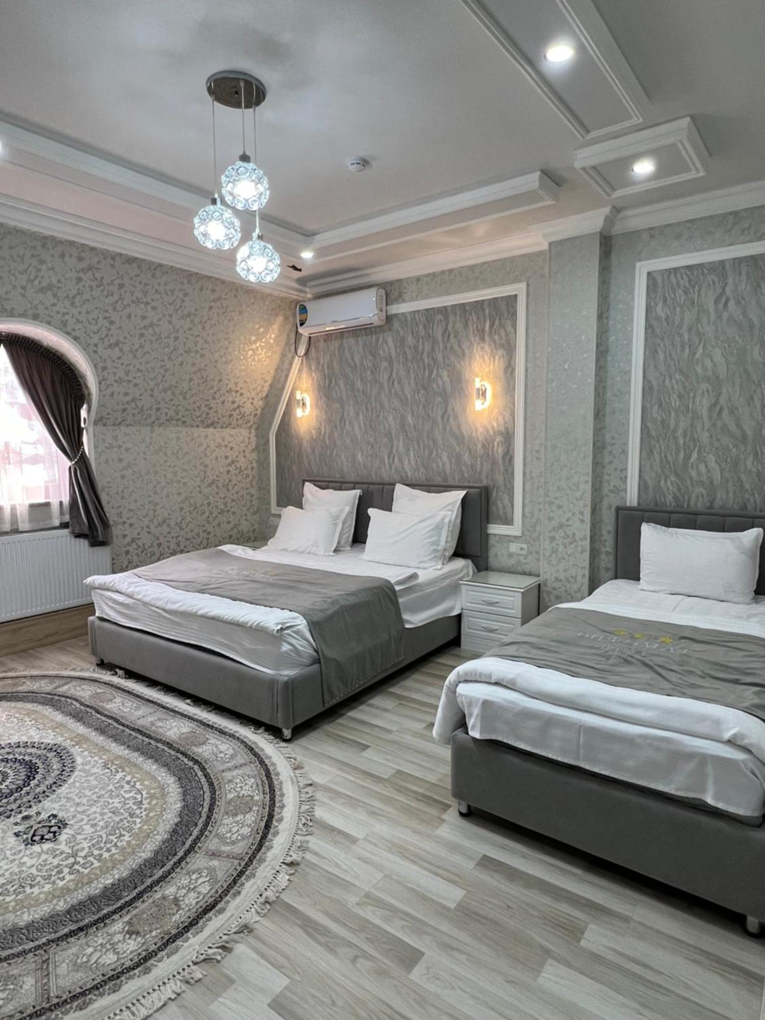 Diplomat Premium Hotel Szamarkand Kültér fotó